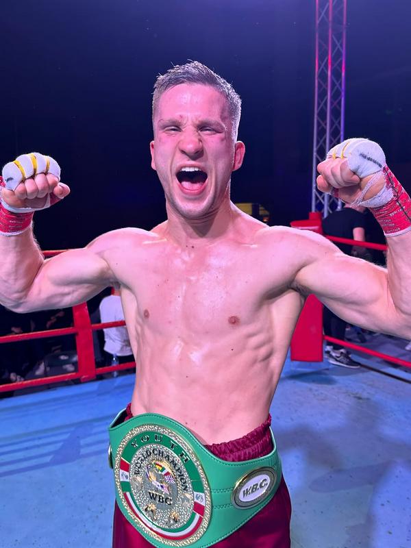 Nejc Petrič v Ljubljani osvojil naslov svetovnega prvaka WBC