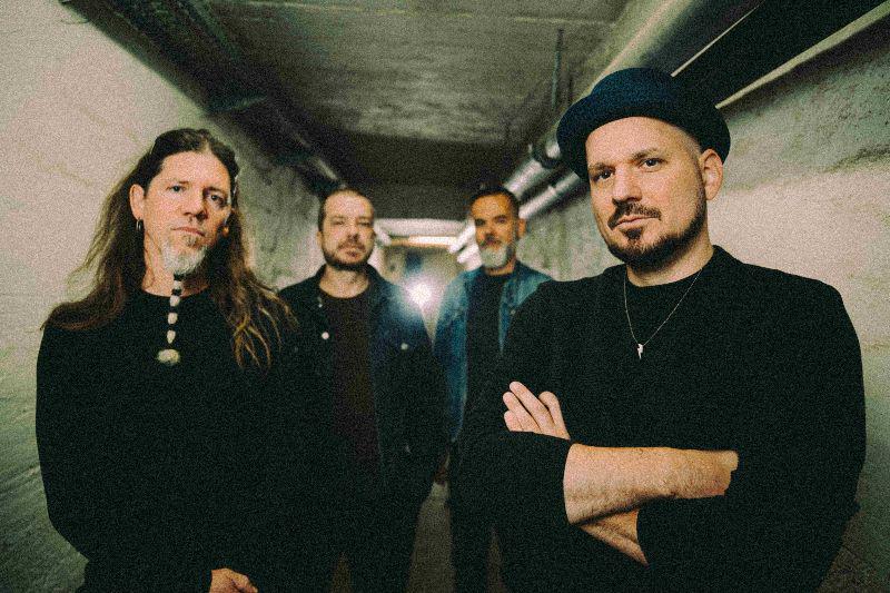 Dweal z edinstvenim koncertom v Mariboru