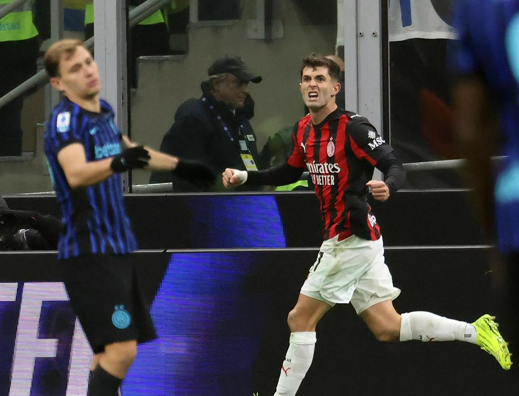 Inter zapravil najstrožjo kazen in zadel dve vratnici, Pulišić pa zagotovil Milanu prestižno zmago