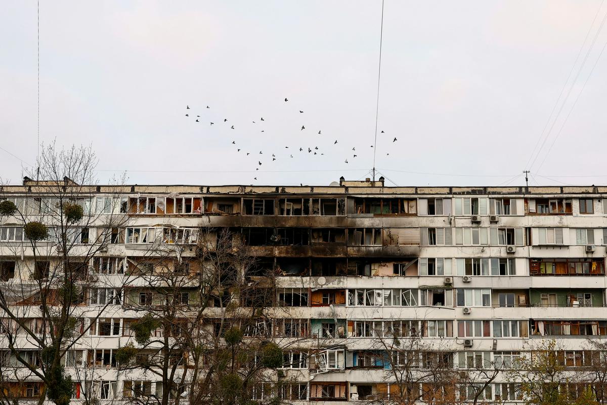 Novi medsebojni napadi Rusije in Ukrajine. V Kijevu štiri, na jugu Rusije pa tri žrtve.
