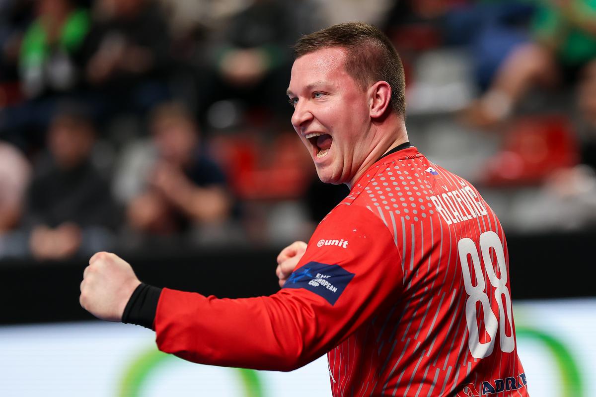 Jure Blaževič: Tri izmene, treningi in tekme? Mala malica …