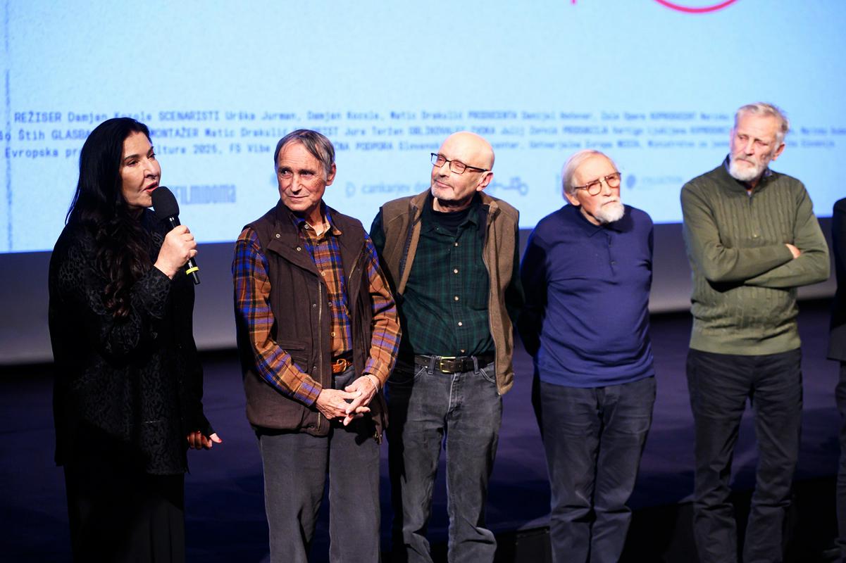 Film OHO prihaja v kino. Na premieri tudi ohojevci, ki še vedno kličejo k pravičnejši družbi.