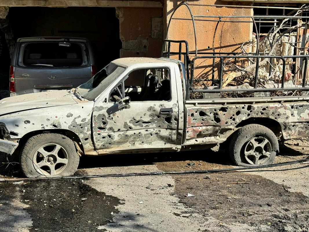 Izraelske sile na jugu Sirije ubile 13 ljudi. Sirske oblasti operacijo obsodile kot vojni zločin.