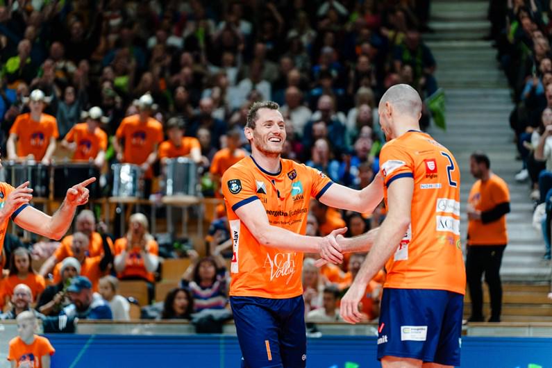 Maribor presenetil v Kanalu, dober odbor Calcita Volleyja v Tivoliju