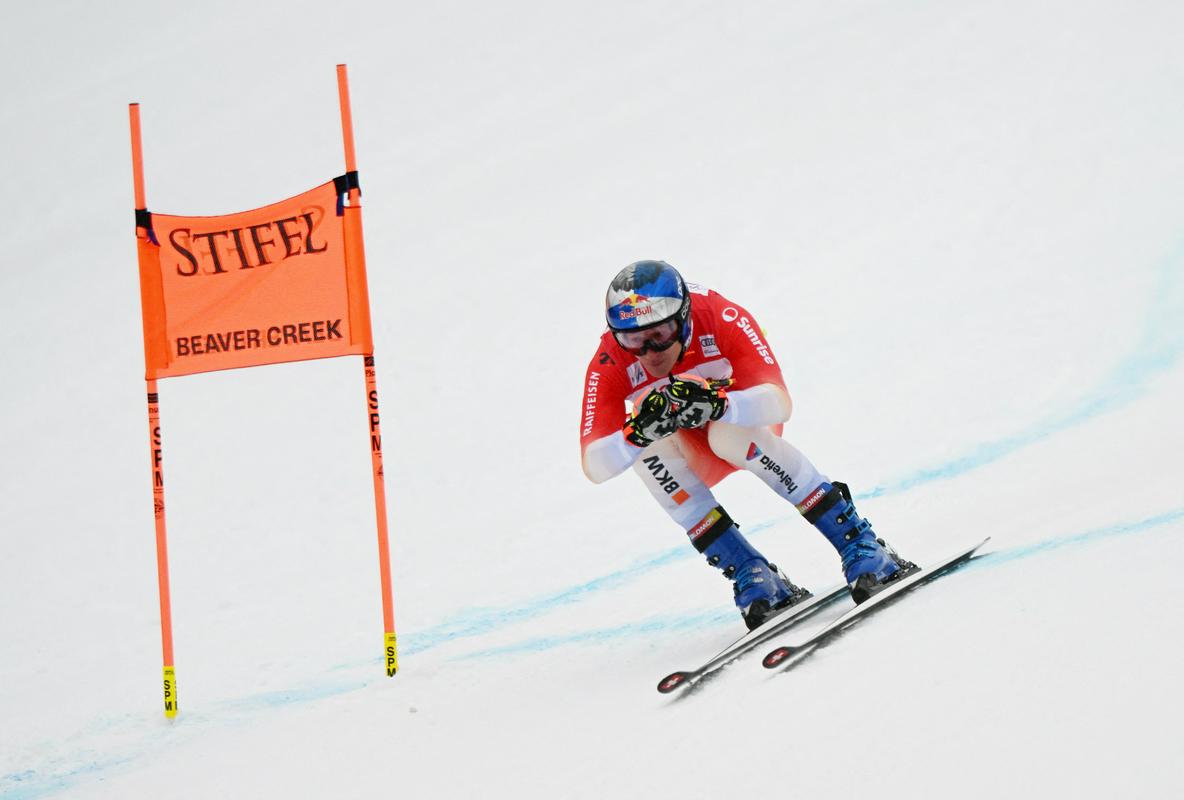 Skrajšan trening dobil Odermatt, Hrobat deseti