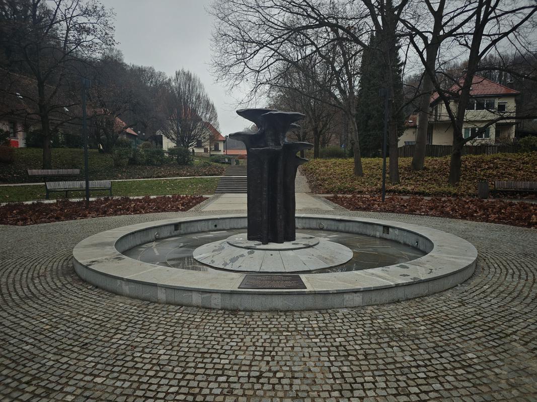 V mariborskem mestnem parku predstavili kopijo Štuhčeve fontane Gobice