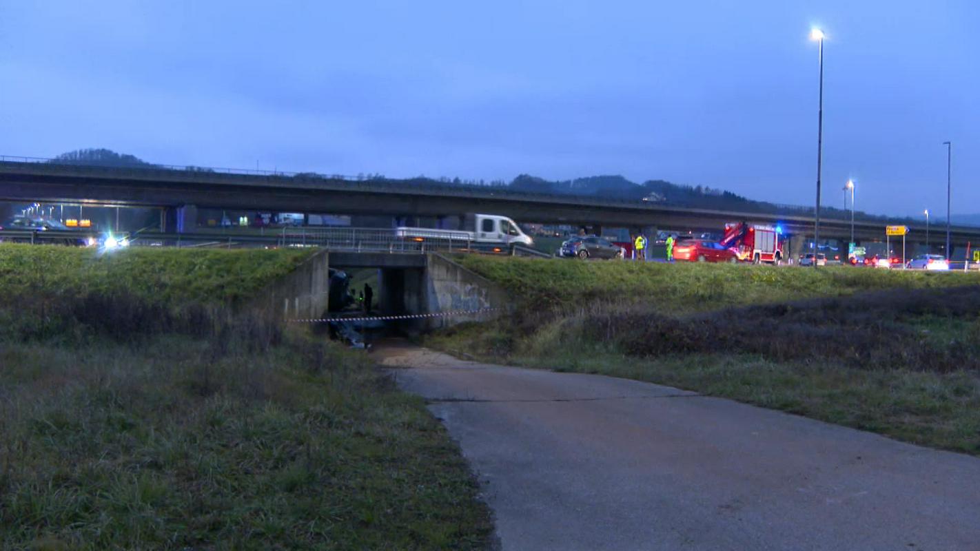 Po prometni nesreči specialnega vojaškega vozila pet vojakov lažje poškodovanih