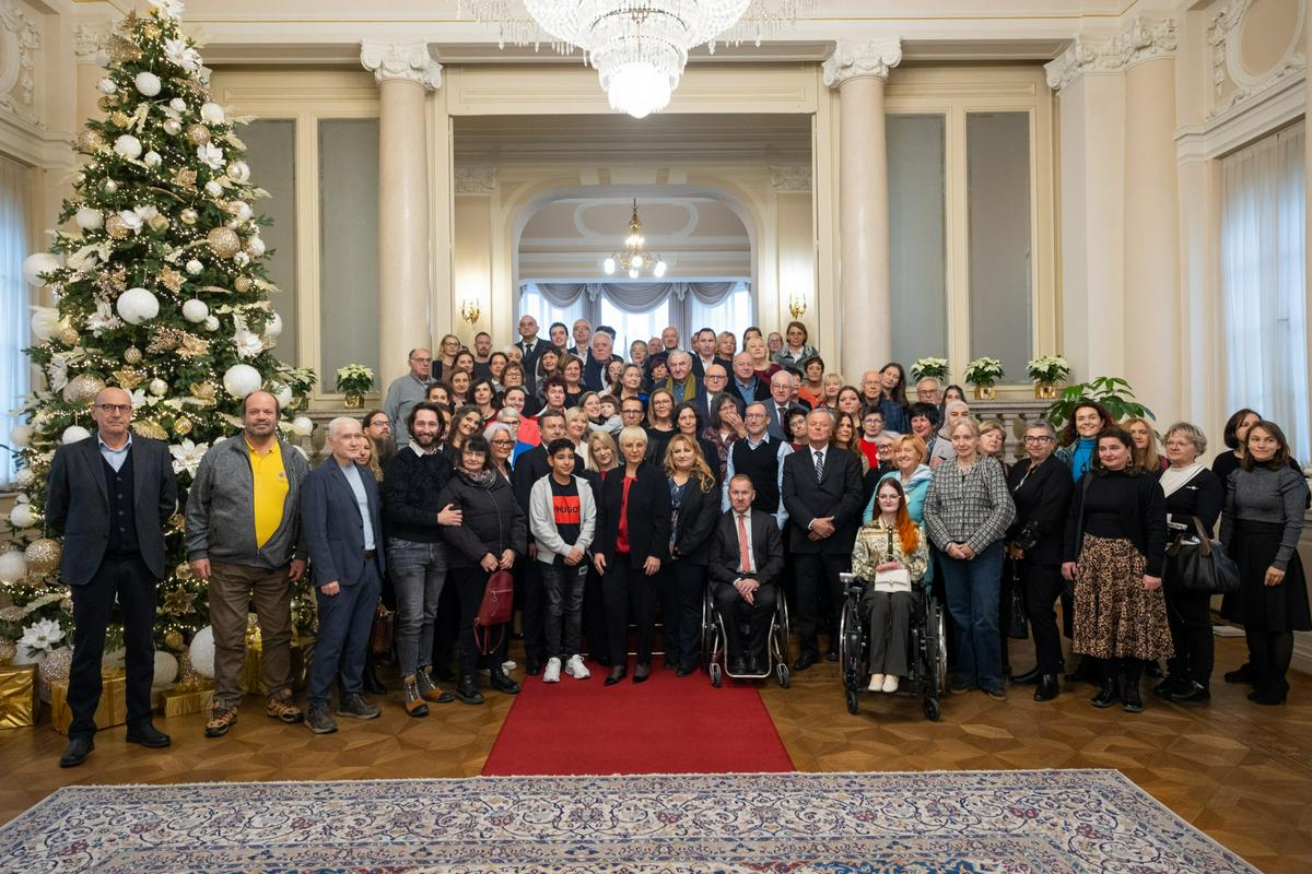 Predsednica republike pozvala k ustrezni podpori in financiranju humanitarnih organizacij