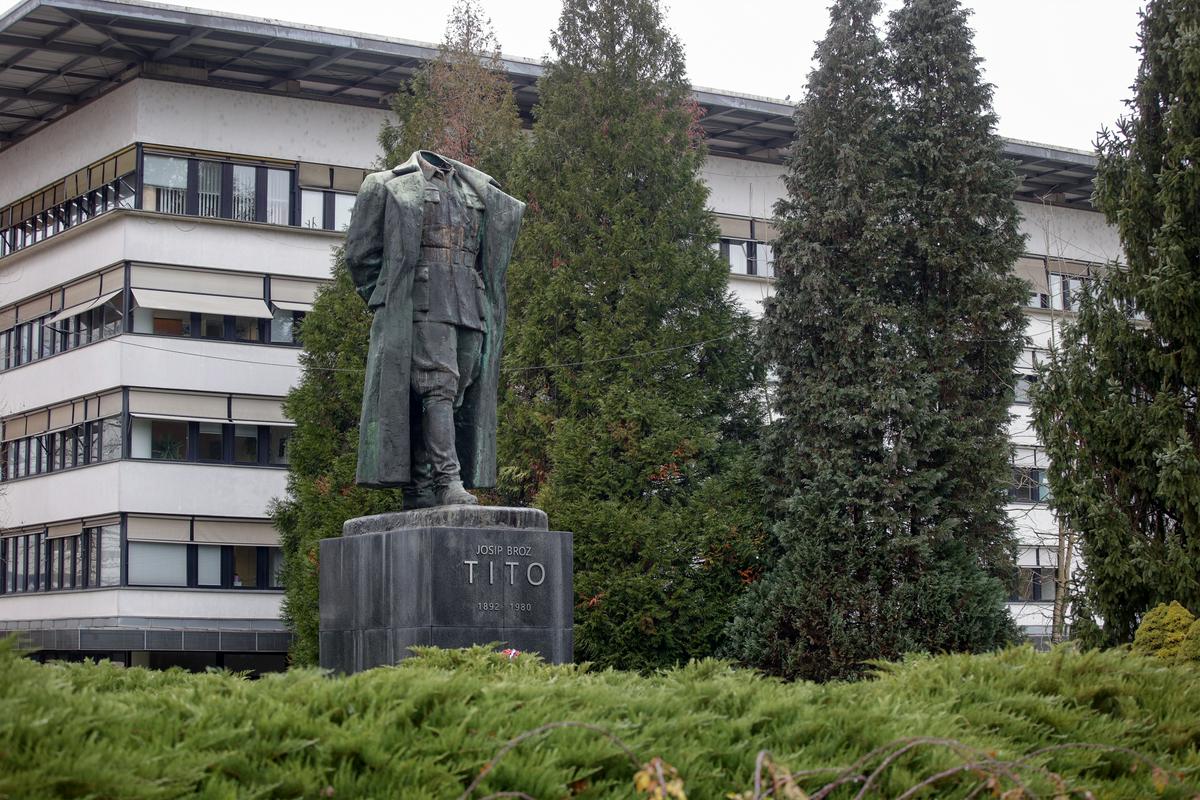 Občina Velenje: Spomenik Tita bo obnovljen do konca tedna