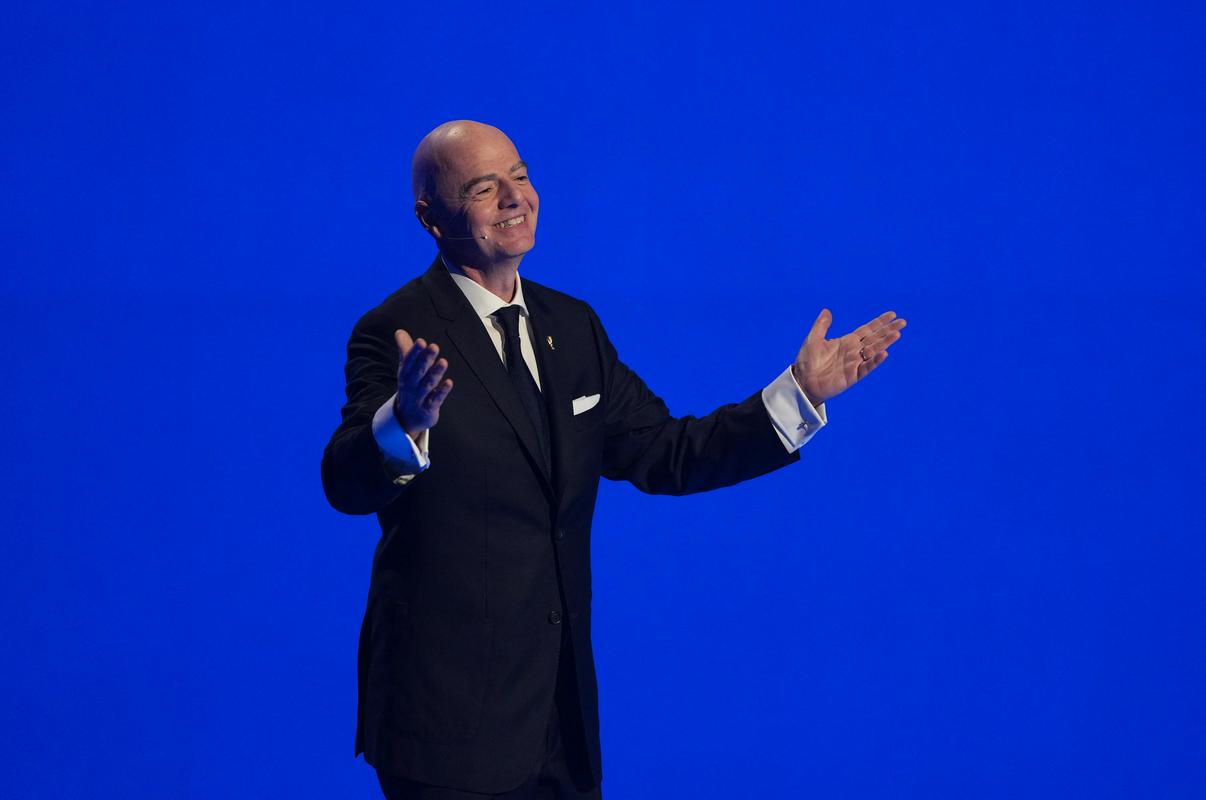 Infantino zagovarja visoke cene vstopnic in pravi, da bodo ves denar vložili nazaj v nogomet