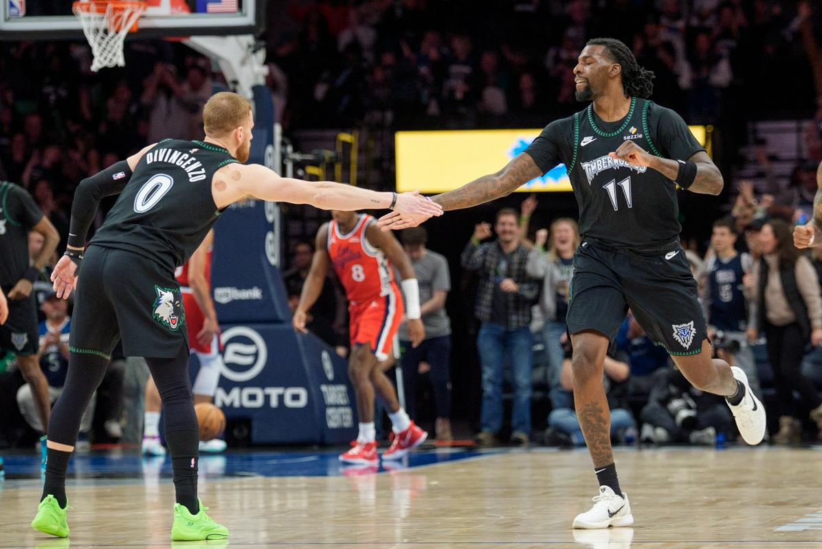 Reid s peto trojko poskrbel za peto zaporedno zmago Minnesote