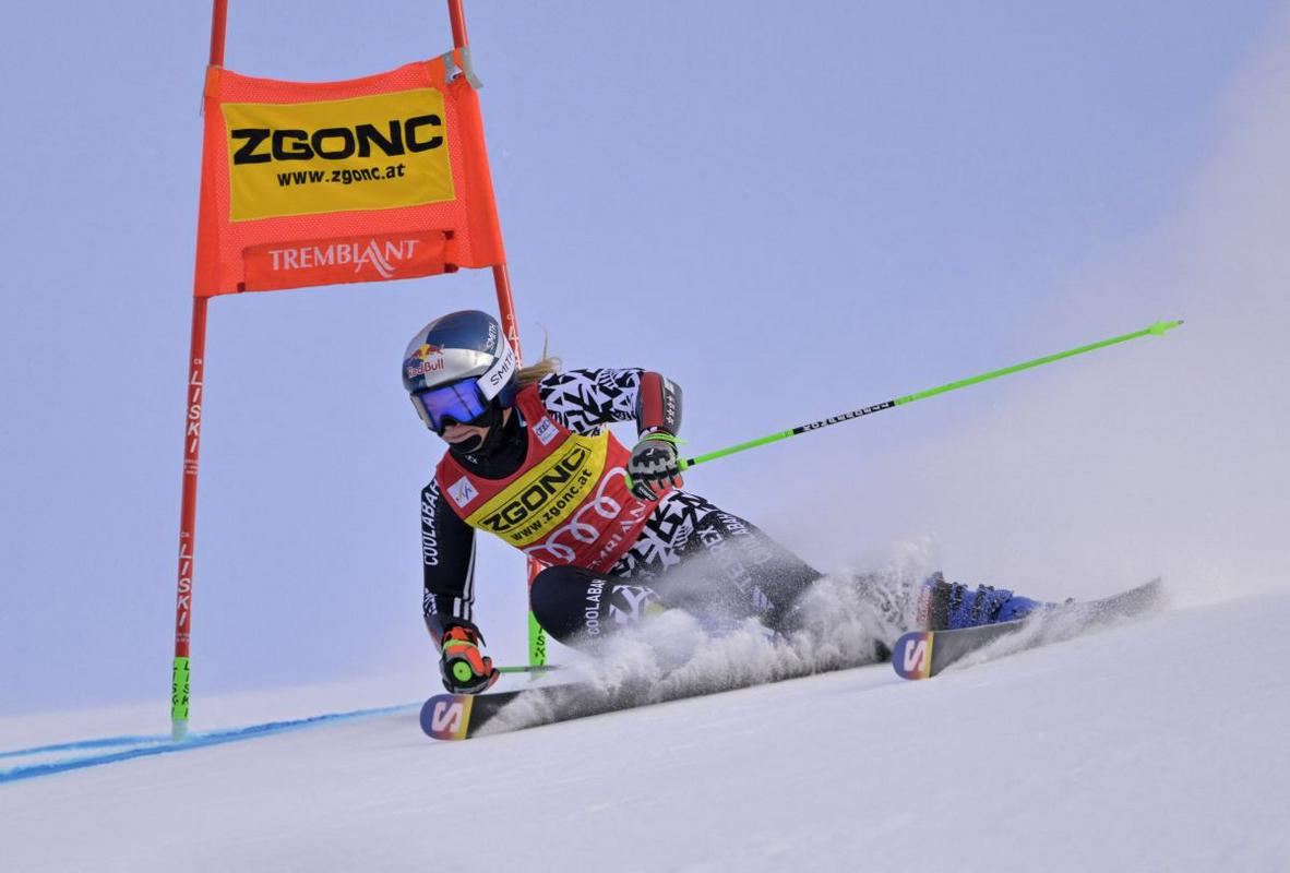 Alice Robinson spet v najboljšem položaju, Ana Bucik za las ujela finale