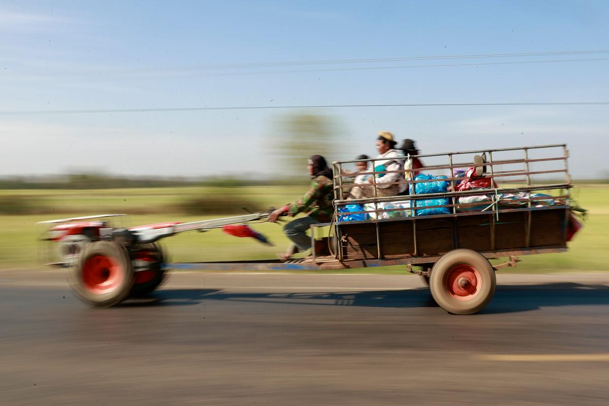 Tajska in Kambodža stopnjujeta napade in se medsebojno obtožujeta