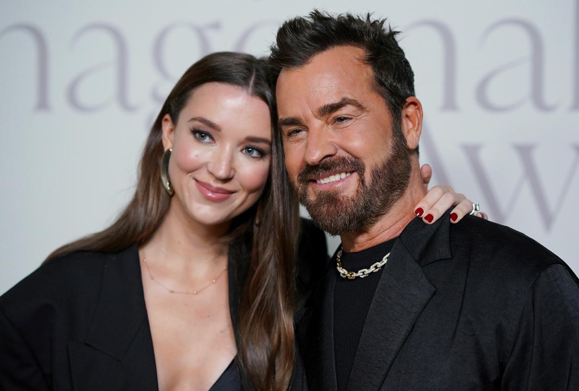 Justin Theroux in Nicole Brydon Bloom bosta prvič starša