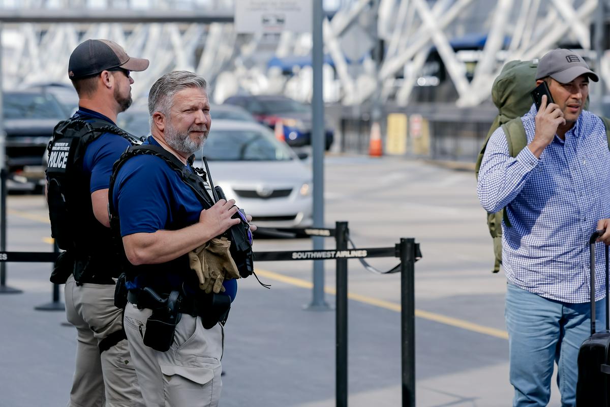 Ameriška vlada bi od tujih turistov zahtevala vpogled v aktivnosti na družbenih omrežjih