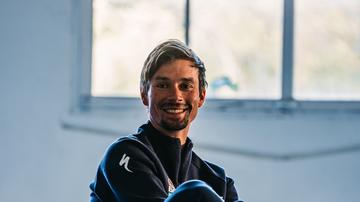 Novo poglavje. Roglič predaja kapetanski trak, a dodaja: &quot;Lačen sem zmag!&quot;