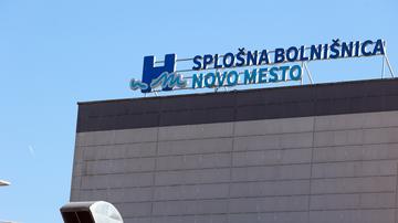 Kavčič v zasebni kliniki delal več od dogovora z novomeško bolnišnico, ZZZS o tem ni bil obveščen