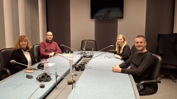 Čudaški politični cirkus