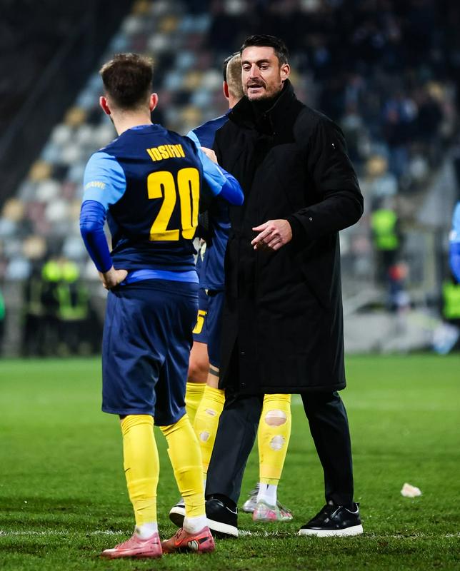 "Do 60. minute smo bili morda celo boljši tekmec, nato je sledil kolaps iz prekinitev"