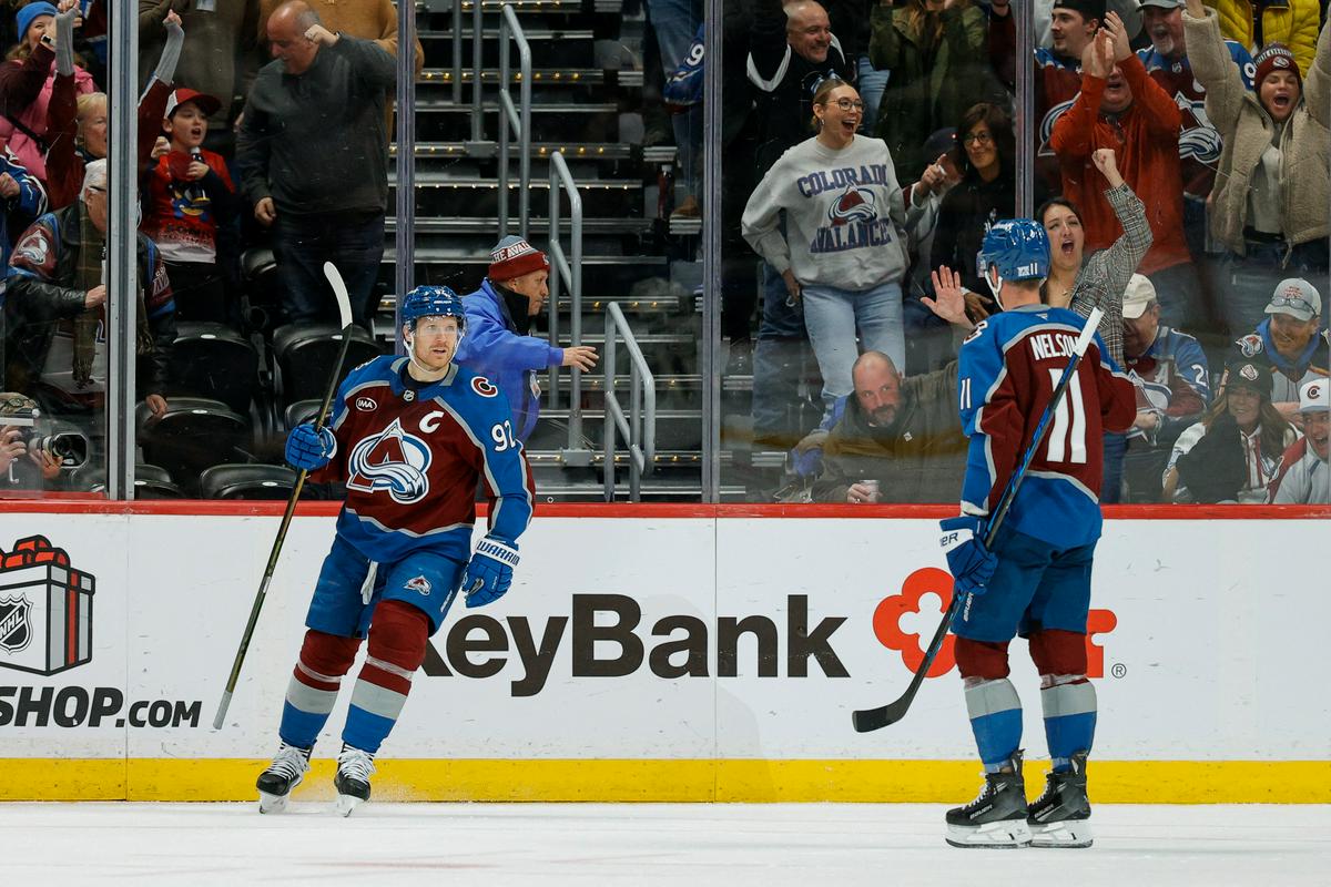 Colorado zlahka odpravil branilce naslova