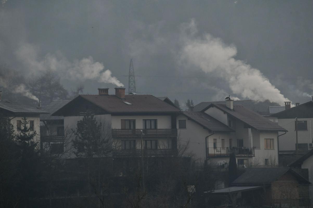 Onesnaženost zraka z delci PM 10 v letu 2024 nekoliko višja kot v preteklih letih