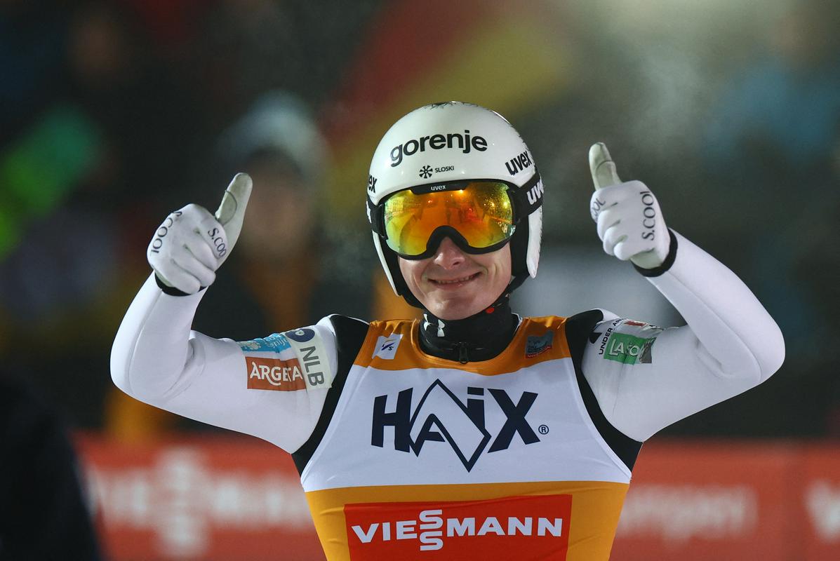 Domen Prevc dvakrat prek 140 m za novo zmago v Klingenthalu