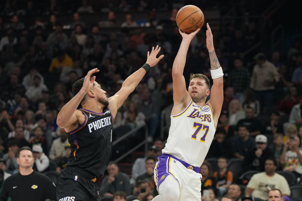 Phoenix - Los Angeles Lakers 62:62 (polčas)