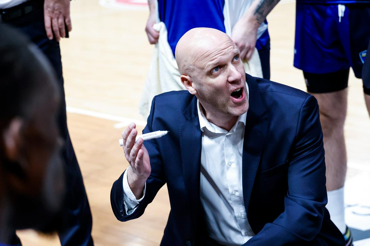 Krmilo reprezentance nov dokaz, kako cenjen je Žakelj v Črni gori