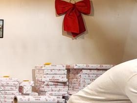 Božičkova tovarna daril v strogem centru Celja. Foto: Tanja Mojzer