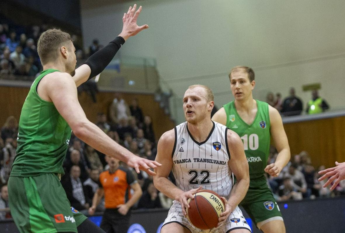 Cluj - Krka (ob polčasu 52:47)