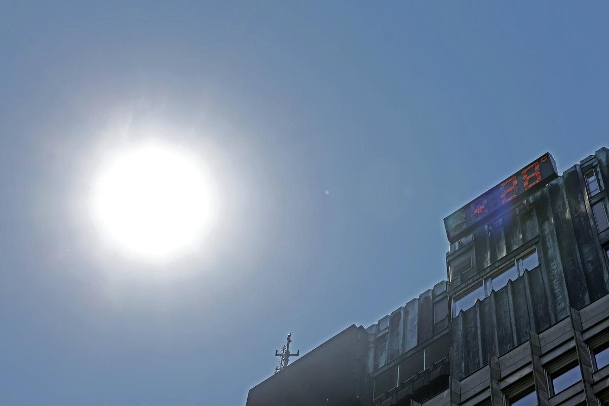 Kakšno vreme smo imeli v letu 2025? Nadpovprečno toplo in osončeno.