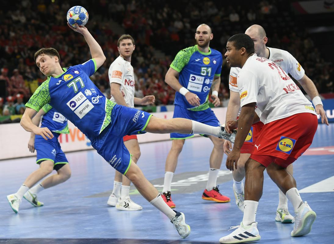 Domen Novak pri nemškemu velikanu vse do konca sezone 2030/31