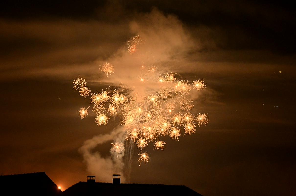 V novo leto bodo slovenska mesta vstopila z živo glasbo, prestolnica tudi z ognjemetom