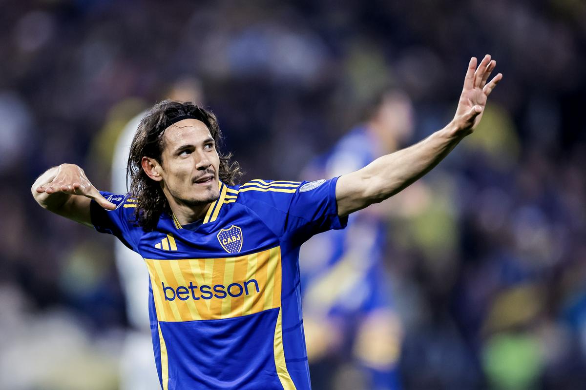 Cavani končal bogato kariero