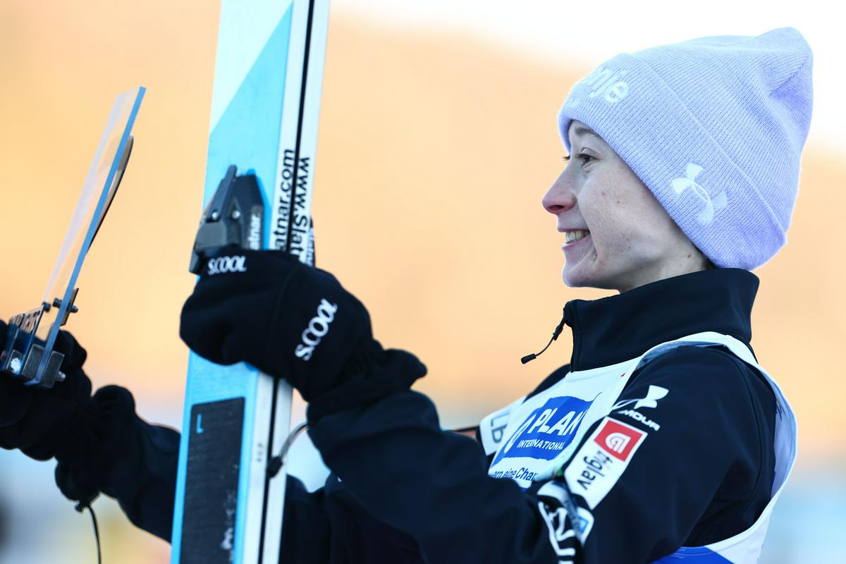 Nika Vodan po prvi seriji druga, Nika Prevc v težkih razmerah šele na 17. mestu