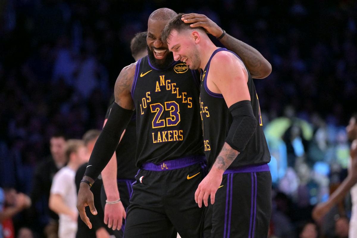 Dončić in James ob veliki pomoči LaRavie poskrbela za uspešen začetek novega leta