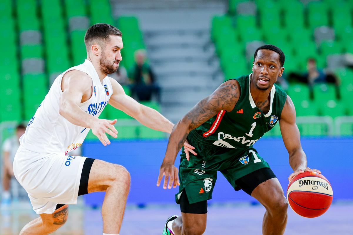 Razigrani Gibson s 30 točkami vodil Cedevito Olimpijo do desete jadranske zmage