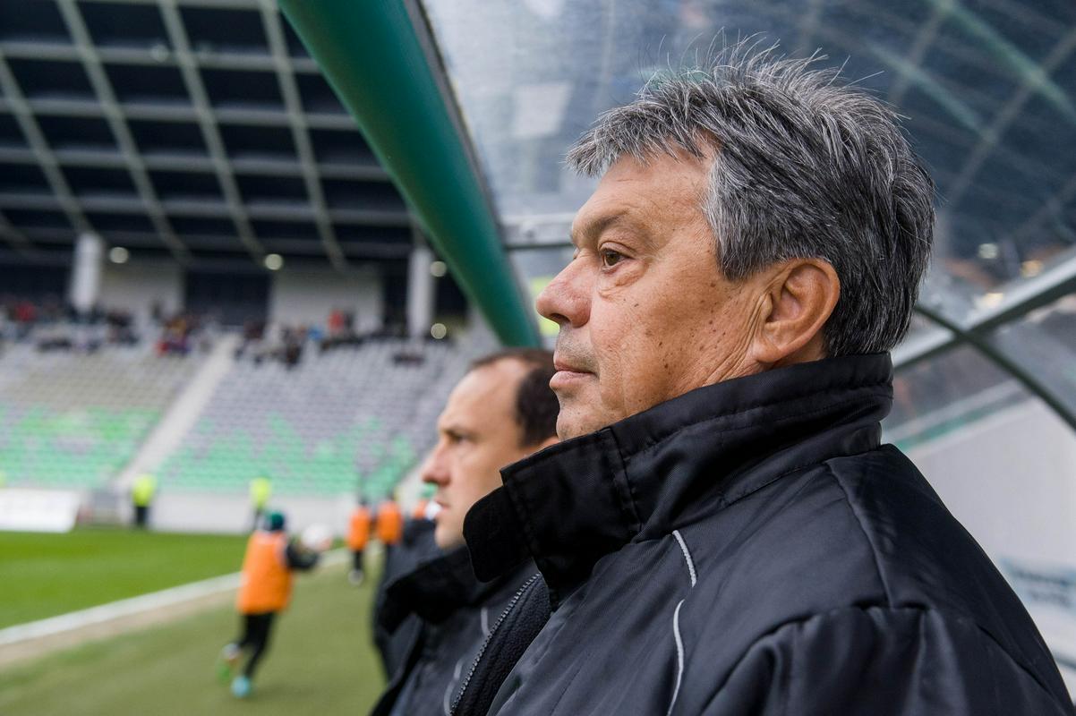 Umrl nekdanji trener Olimpije Kosanović