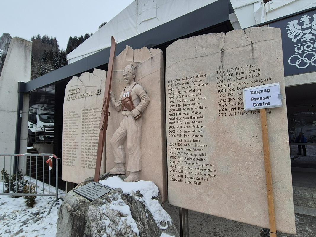 Vklesani v zgodovino: Primož Peterka (1997), Peter Prevc (2016), DOMEN PREVC (2025)