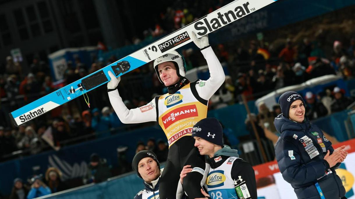 Še en rekord: Domen Prevc zmagal z najvišjo vsoto točk