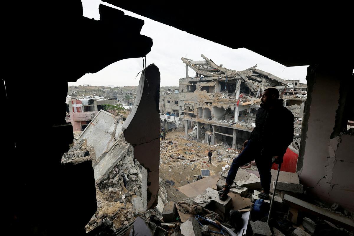 V izraelskem napadu v Gazi ubitih 13 ljudi