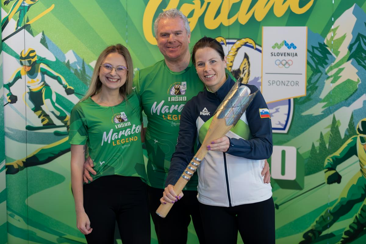 Na maratonu v Planici zbirajo energijo, da slovensko baklo odpeljejo v Cortino d’Ampezzo