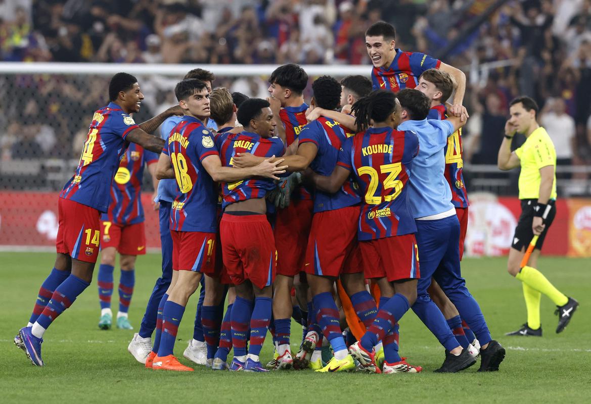 Raphinha odprl in končal spektakel petih golov