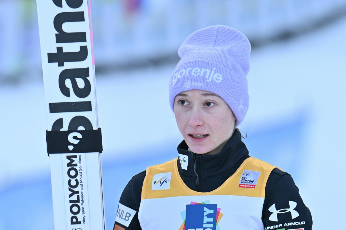 Nika Prevc na Kitajskem lovi šesto zaporedno zmago