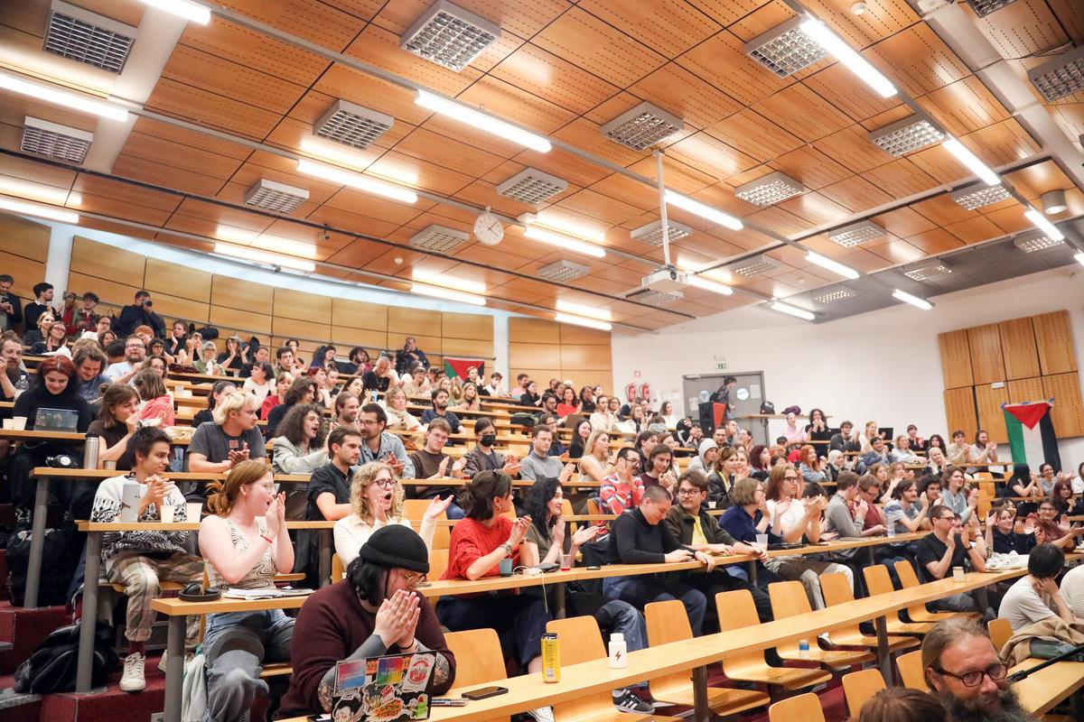 Prvi festival slovenskih univerz UNI-Si