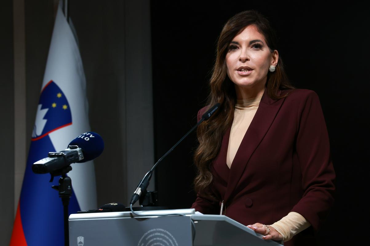 Demokrati predlagajo posvetovalni referendum o možnosti e-volitev