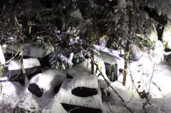 Neznanci črnomaljski godbi ukradli polovico glasbil. Našli so jih v bližini, skrite pod snegom.