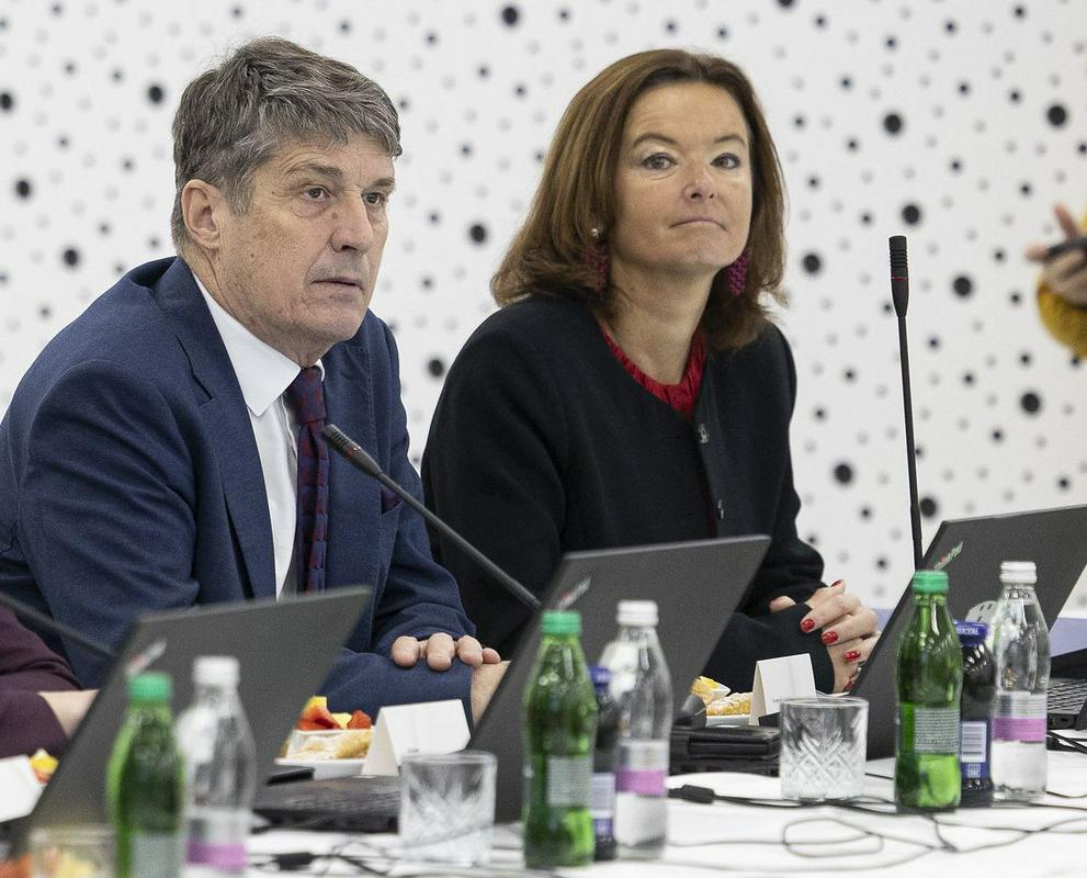 Fajon: Trumpovo vabilo odpira temeljna vprašanja glede načel ZN, česar Slovenija ne sprejema