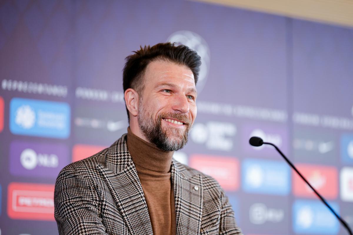 Cesar bo kot selektor debitiral v Budimpešti proti Madžarski