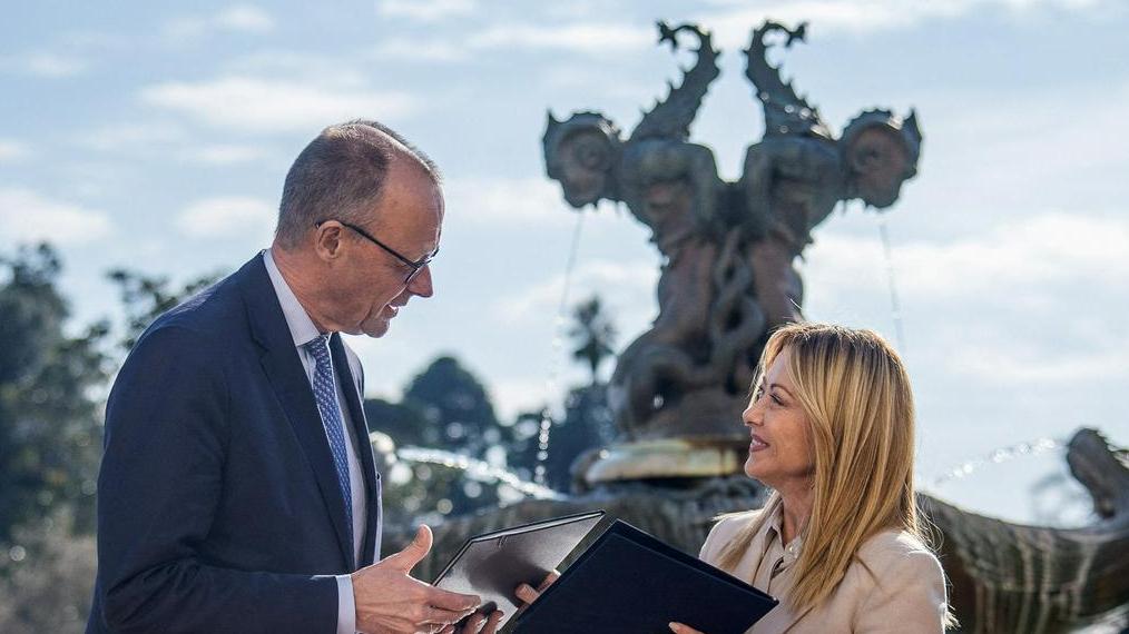 Zbliževanje Italije in Nemčije – Meloni in Merz za tesnejše gospodarsko in obrambno sodelovanje